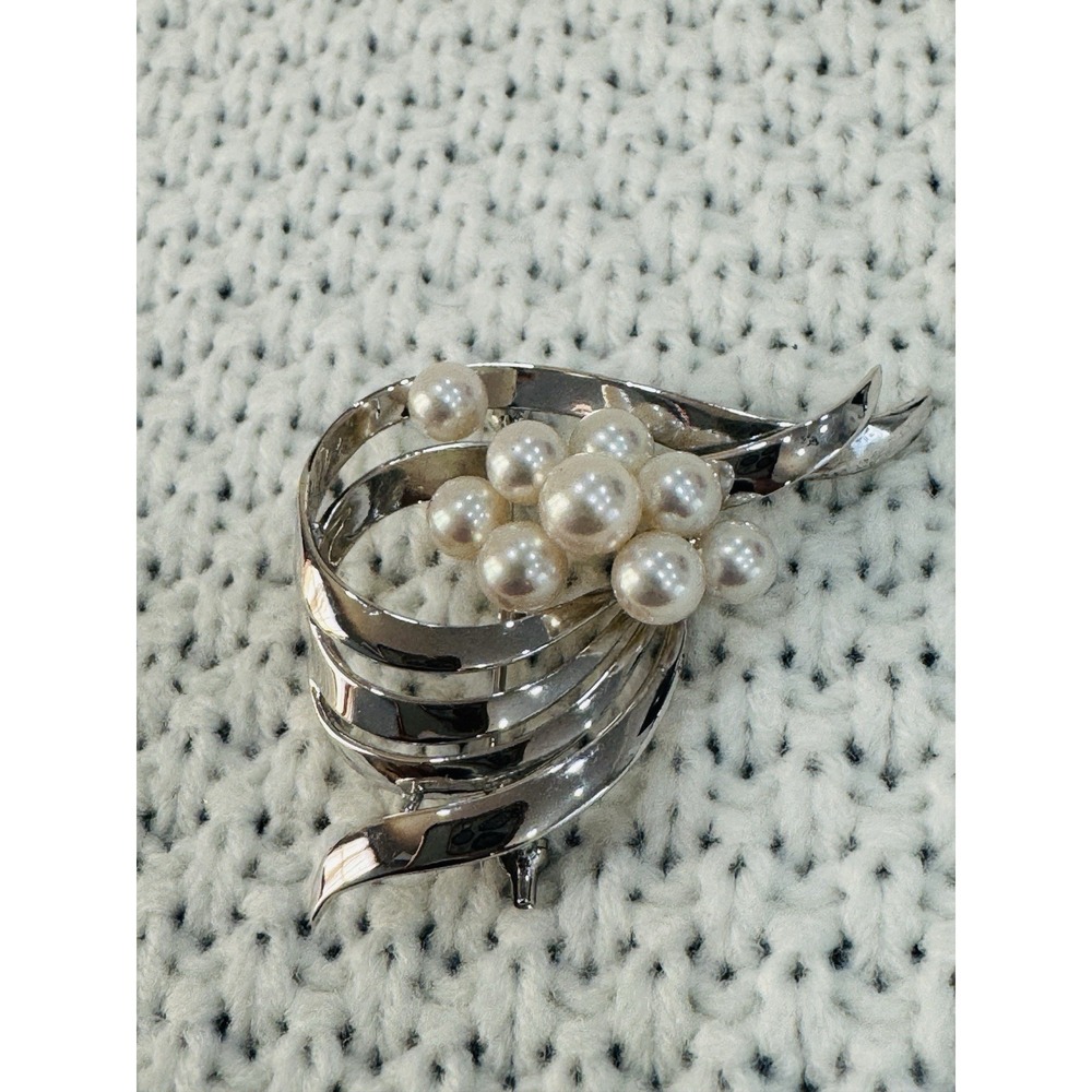 Vintage TASAKI Akoya Pearl Silver Ribbon Brooch Pin Japan Signed